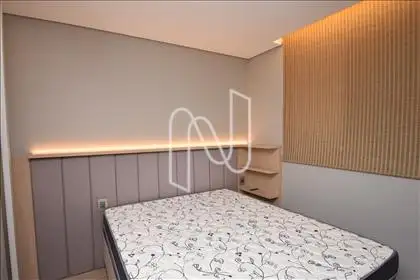 Quarto suíte com cama box