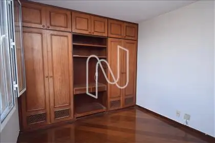  Quarto 2 com armário