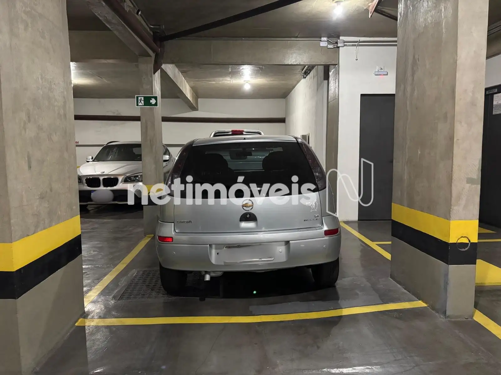 03 vagas de garagem, 02 em linha, 01 avulsa