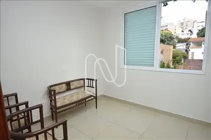 Quarto 03 com armário
