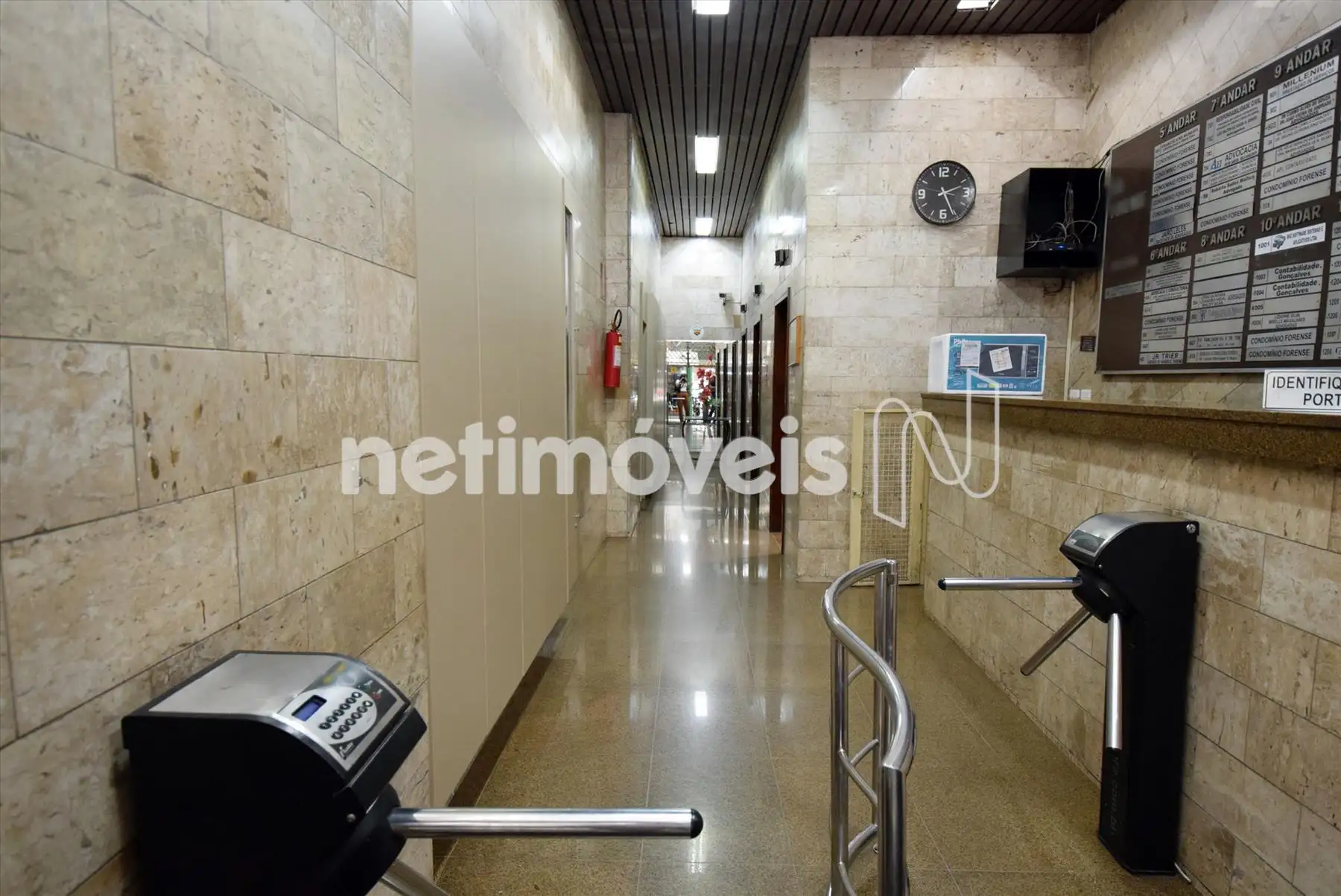 Portaria com controle de entrada