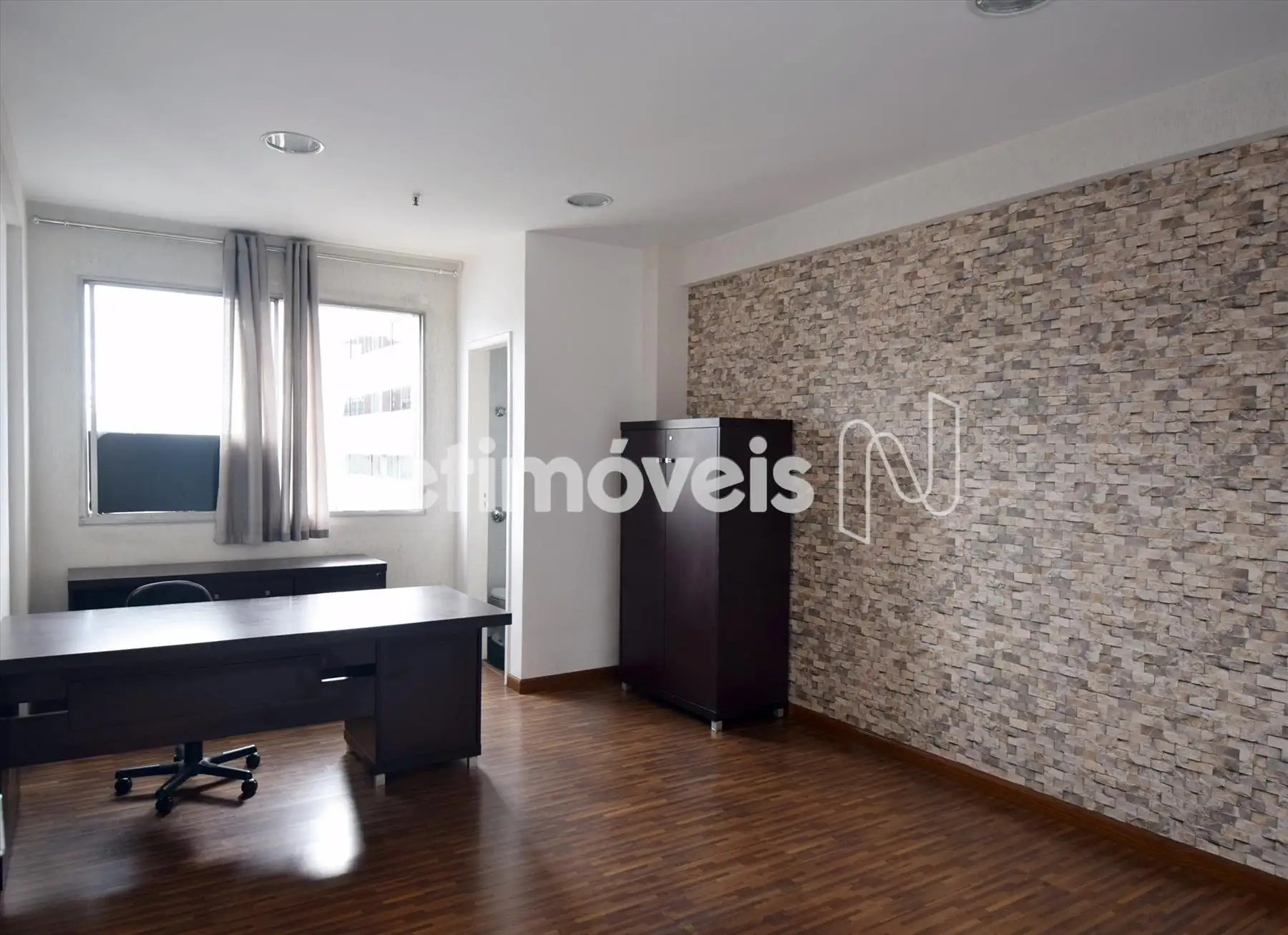 Piso laminado novo
