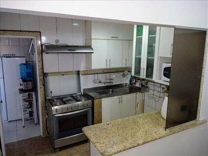 Cozinha com armários