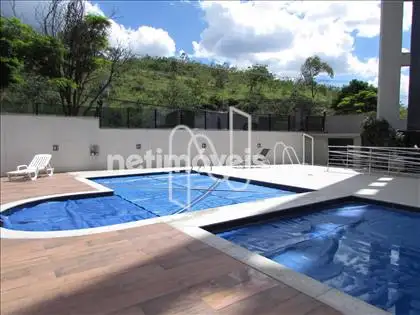 Piscinas adulto e infantil aquecidas 