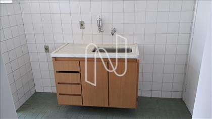Cozinha com armário