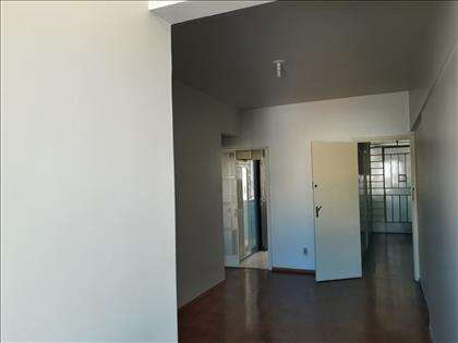 Sala ampla para 02 ambientes
