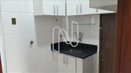 Cozinha com armários
