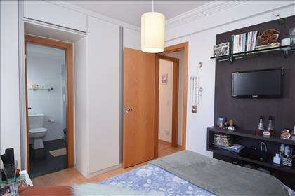 Quarto 02 (suíte júnior) com armário