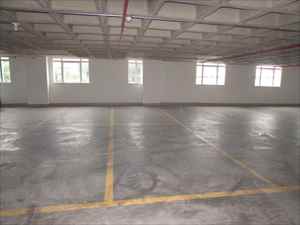 Garagem: 01 vaga livre e demarcada