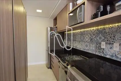 Cozinha com armários