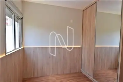 Quarto semissuíte 2 com armário