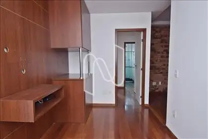 1º pav. Sala de tv com armário