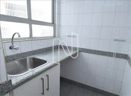 1º pav. Área de serviço com armário