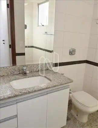 1º pav. Suíte com armário e box blindex