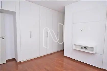 1º pav. Quarto 1 com armário e suíte