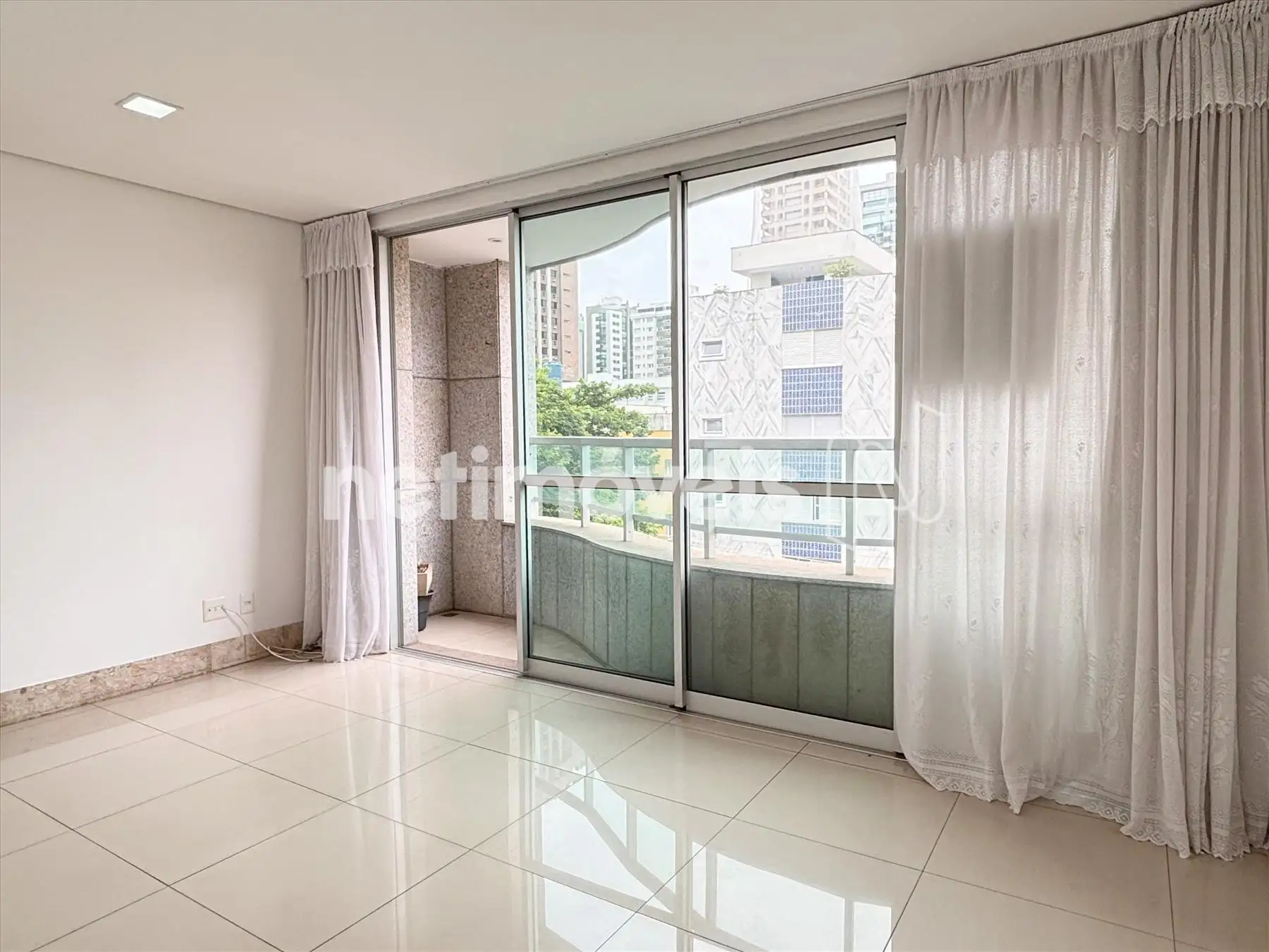 Apartamento para comprar com 51 m², 1 quarto, 1 banheiro, 1 vaga em Santo Agostinho, Belo Horizonte