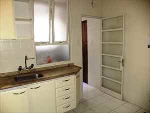 Cozinha com armários