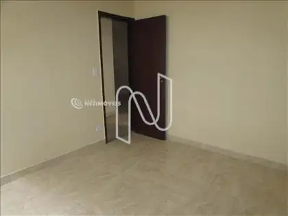 Quarto 02 com armário 