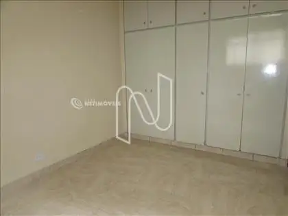 Suíte com armário 