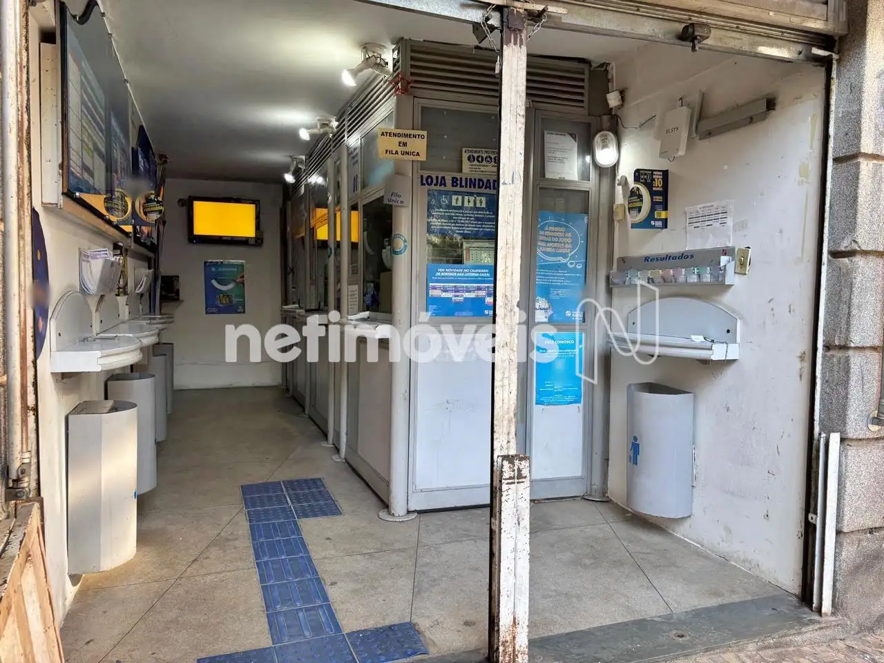 Vista anterior da loja