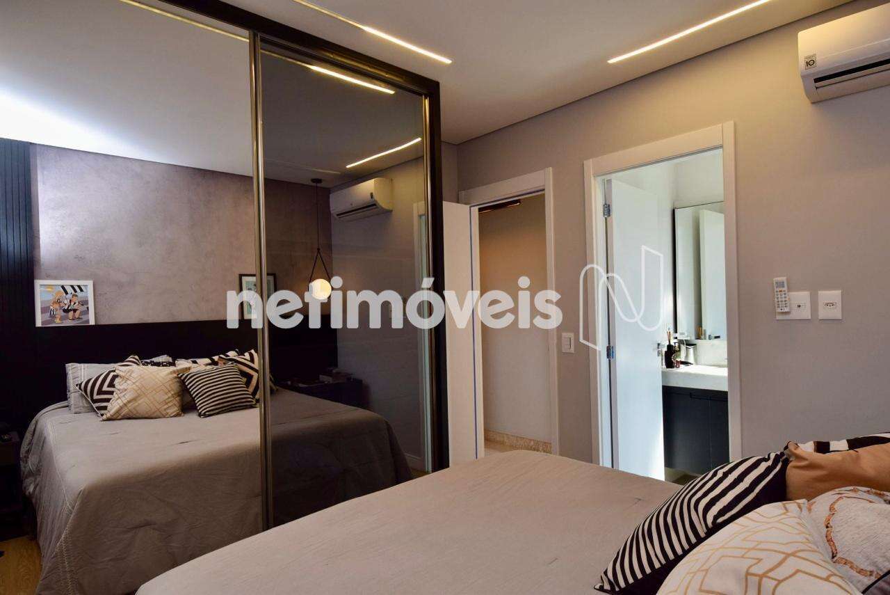 Quarto suíte máster com armário