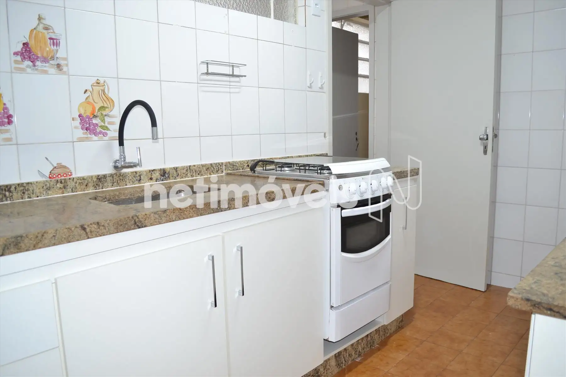 Cozinha com armários
