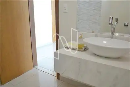 Lavabo com bancada em mármore 