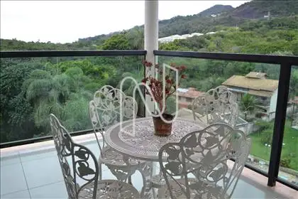 Varanda com vista livre 