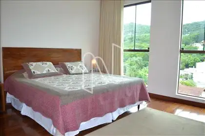 Quarto suíte com closet 