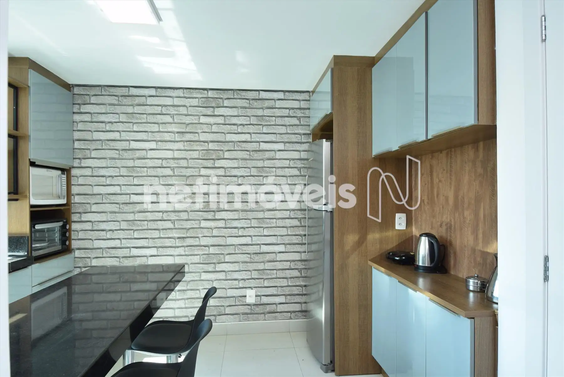 Cozinha com armários