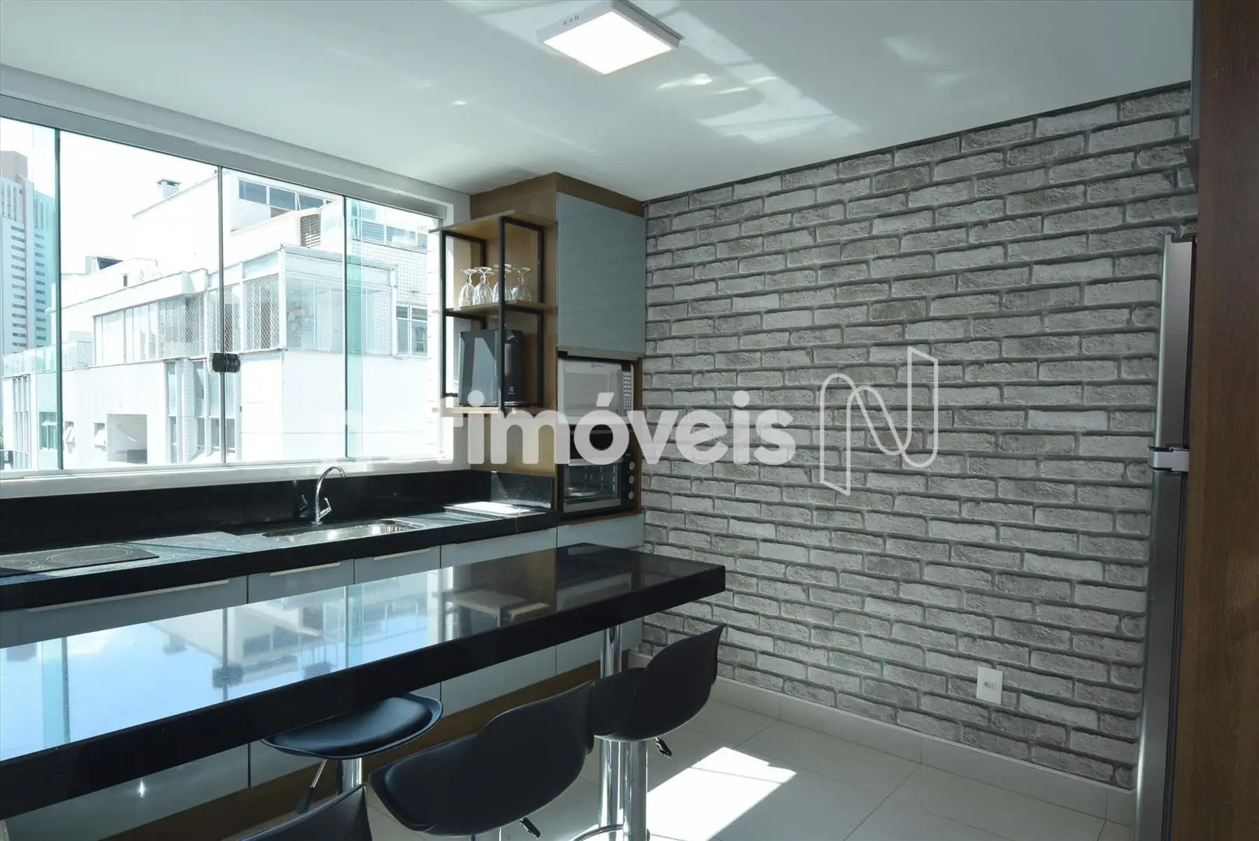 Cozinha com armários