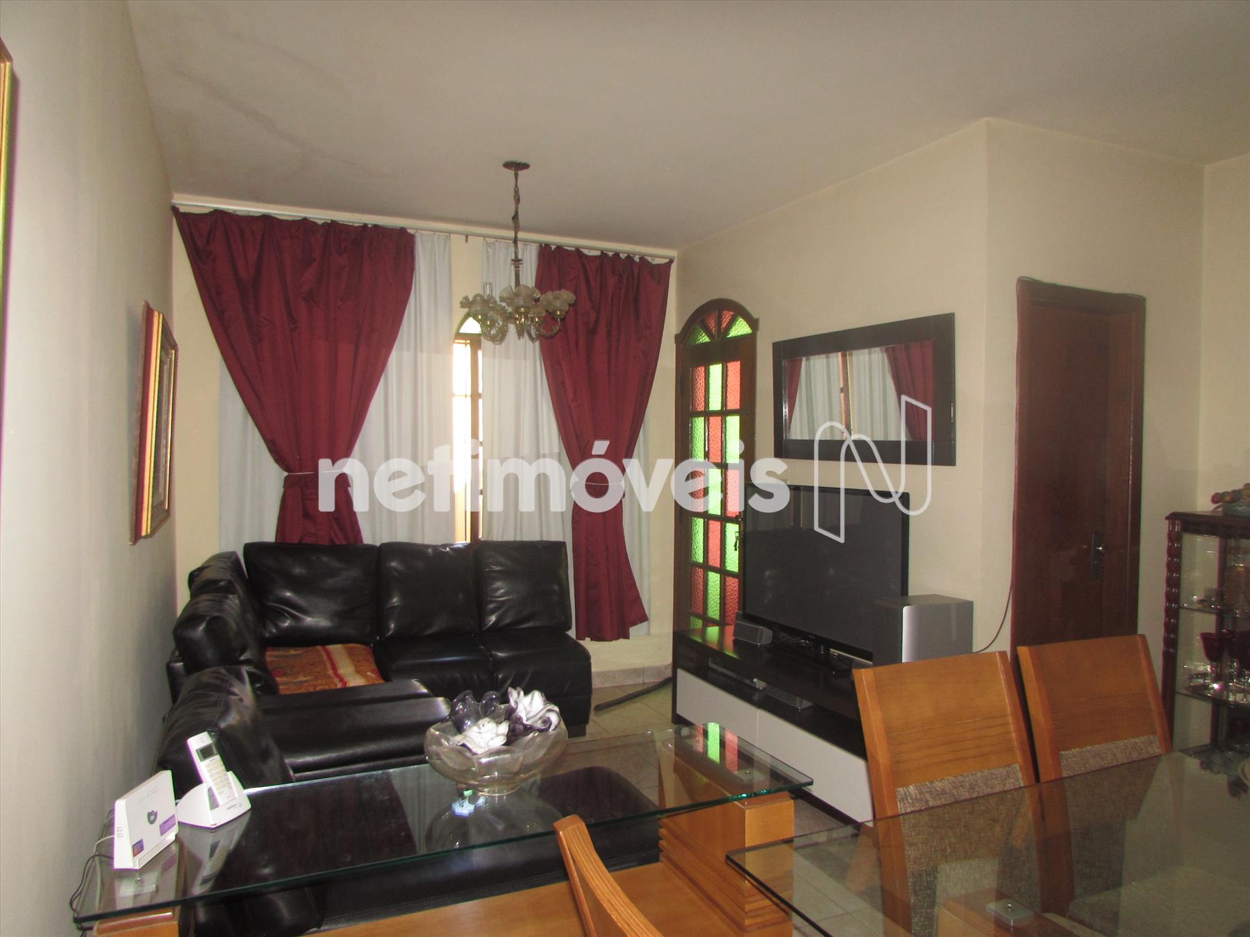 Sala ampla para 02 ambientes