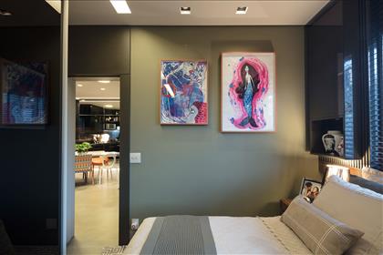 Quarto com armário