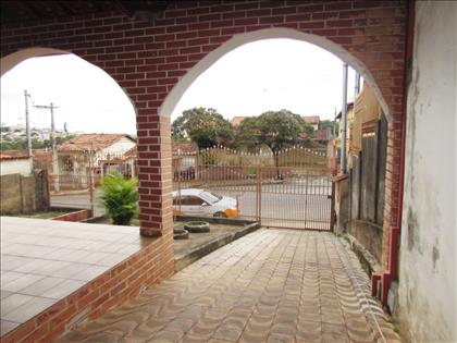 Entrada da garagem. 