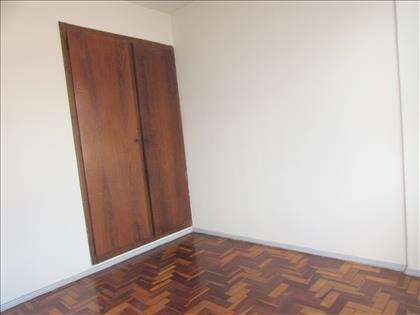 Quarto 02 piso em taco