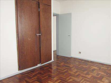 Quarto 01 piso em taco