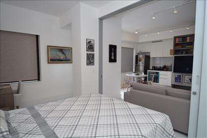 Quarto com vista para sala