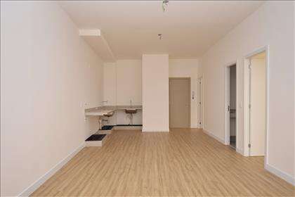 Sala ampla para dois ambientes