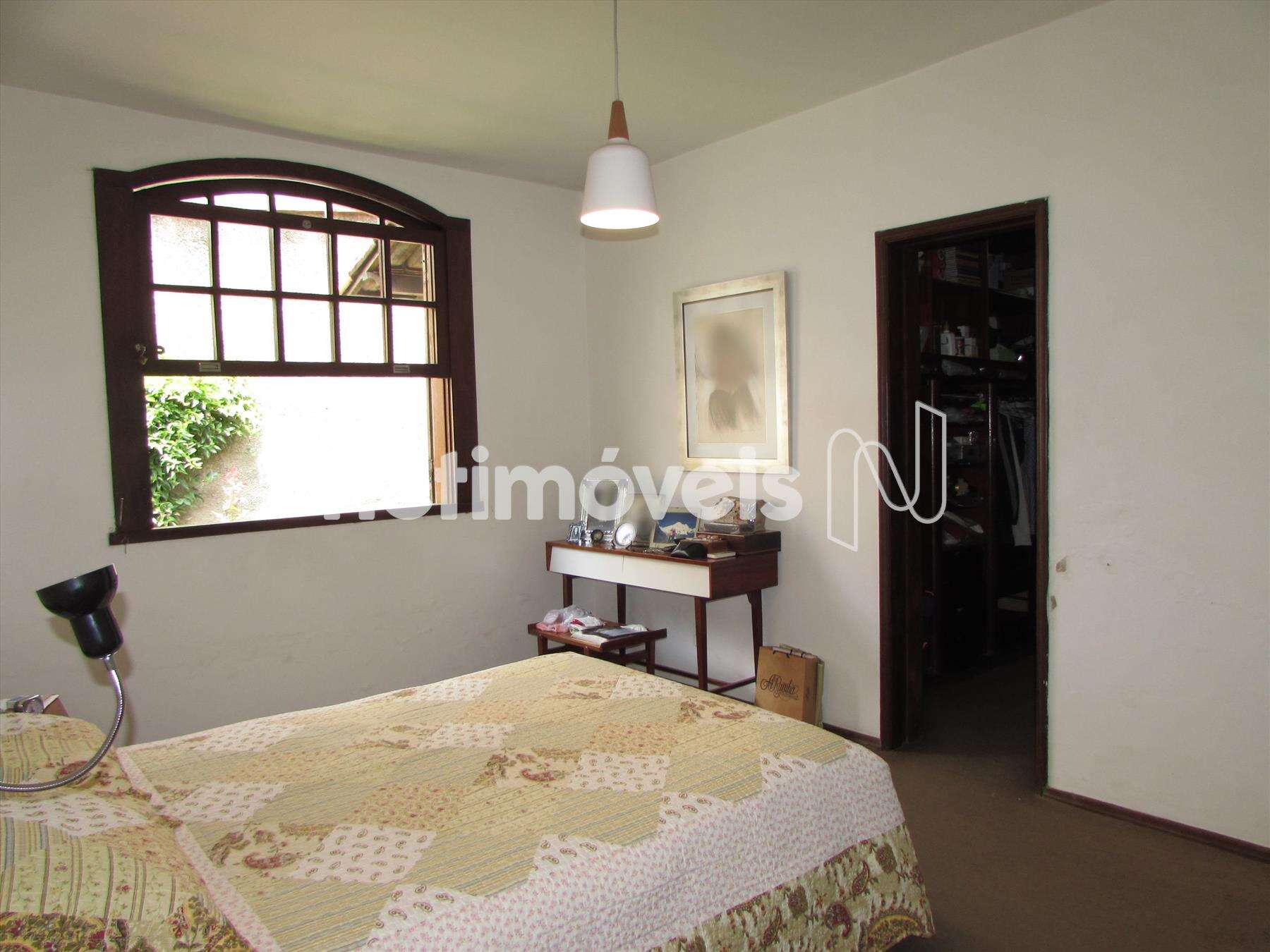 Quarto suíte com closet 