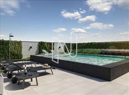 Piscina com borda em granito