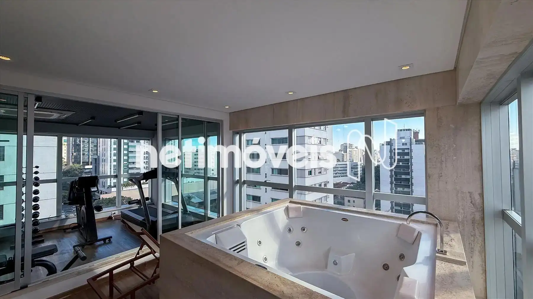 Espaço de lazer com SPA