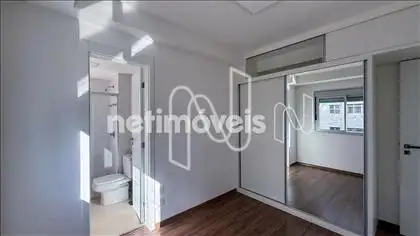  Quarto 01 com armário e suíte 