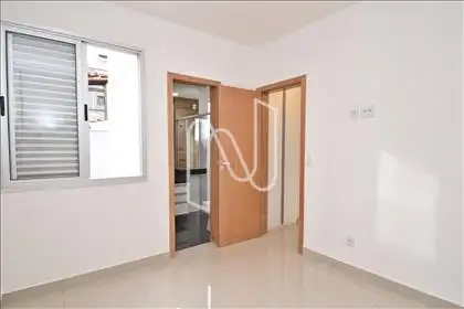  Quarto 02 com armário e box blindex