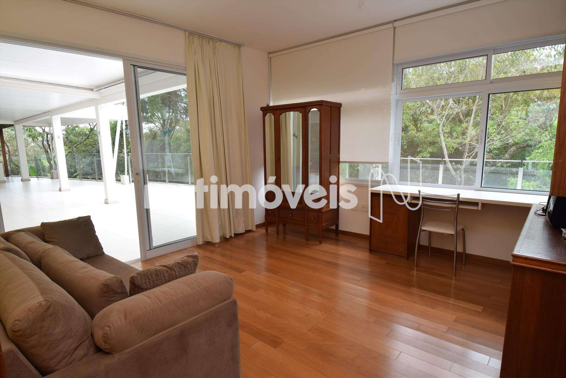 Quarto 01 com semissuíte