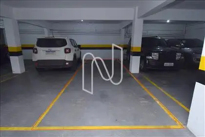 03 vagas de garagem: 01 avulsa + 02 em linha