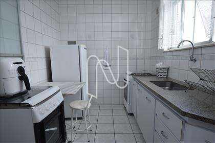 Cozinha com armário