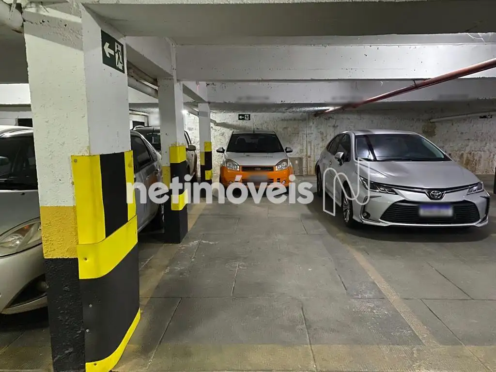 02 vagas de garagem em linha