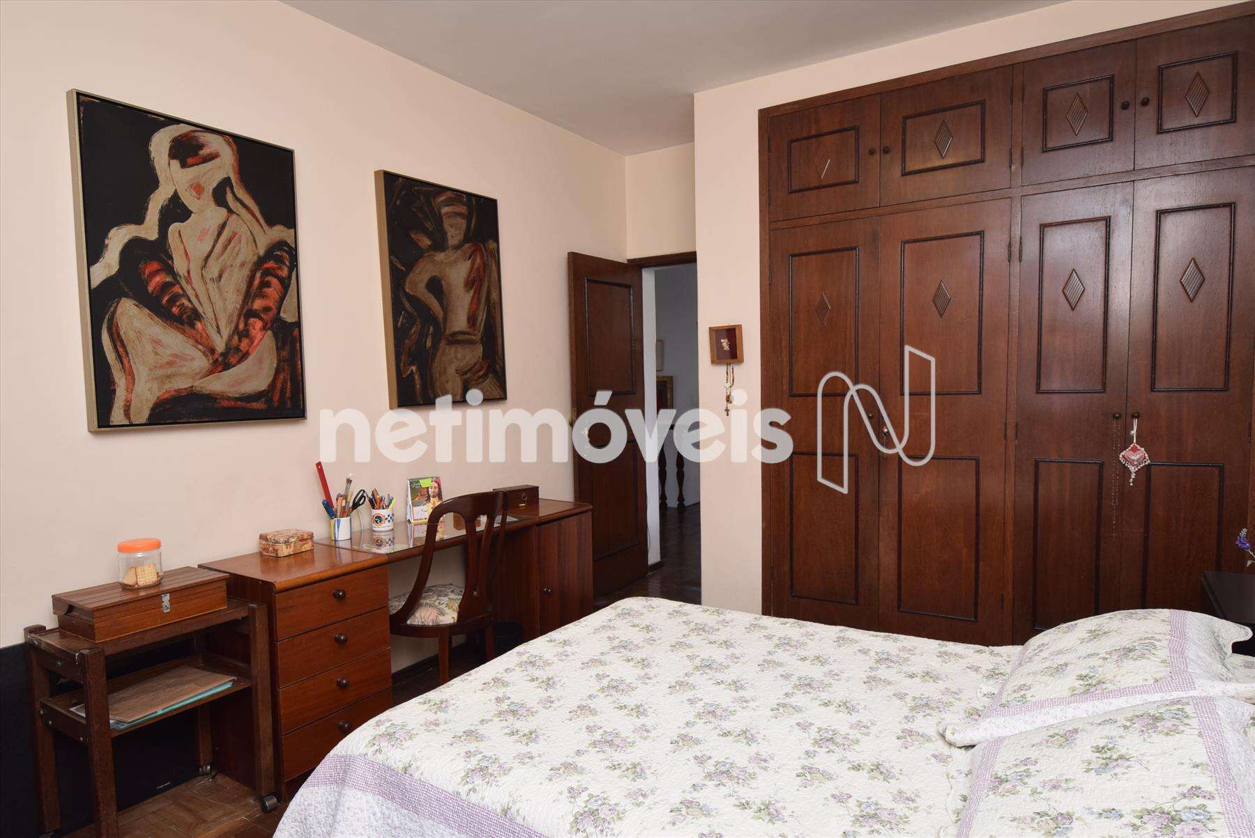 Quarto 04 com suíte, closet e varanda