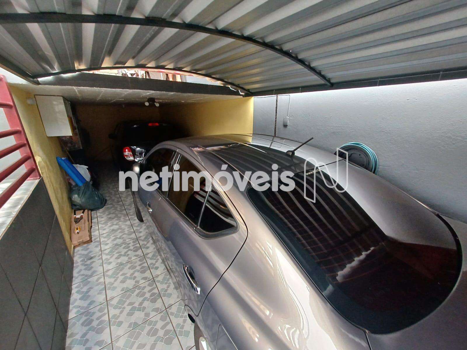 26 Garagem para 2 carros em linha