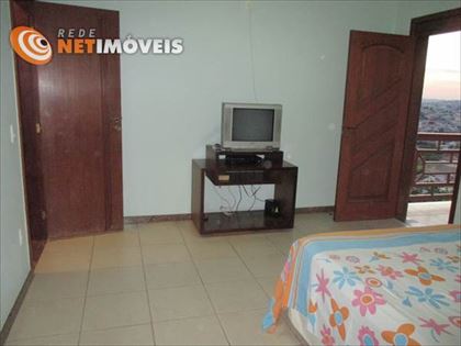 Quarto 01 outro ângulo